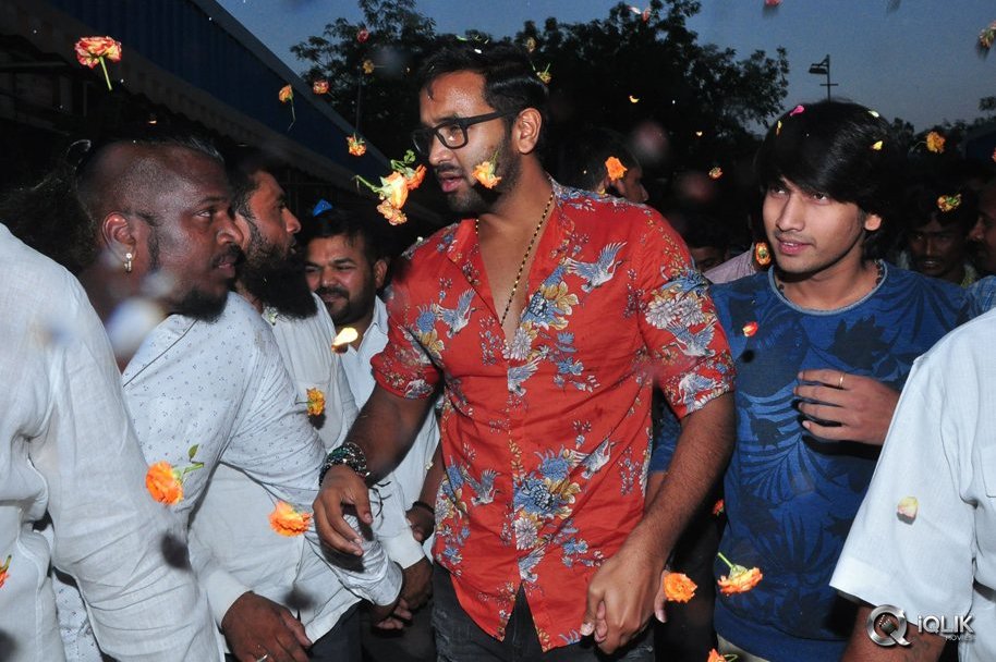 Eedorakam-Aadorakam-Movie-Team-at-Bhramaramba-Theater